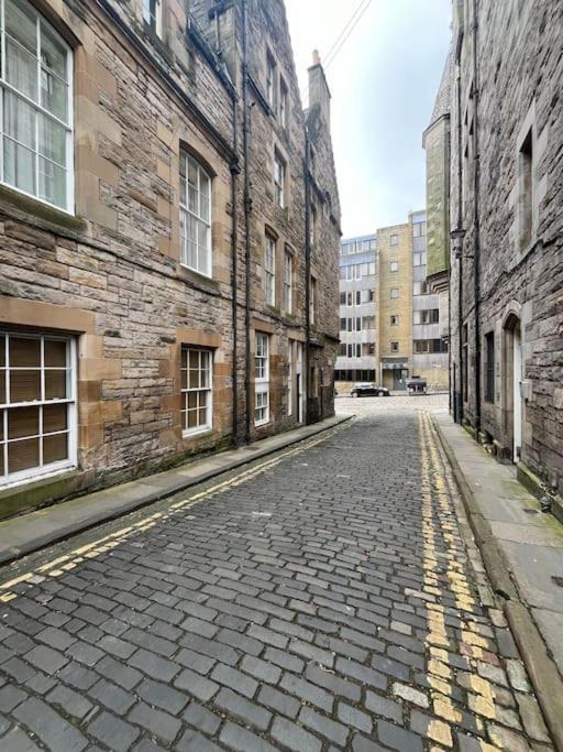 Appartamento Boyds Entry Flat Old Town Edimburgo Esterno foto